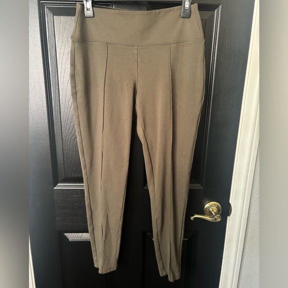 Apt. 9 Green Leggings for Everyday Comfort - Picture 1 of 5